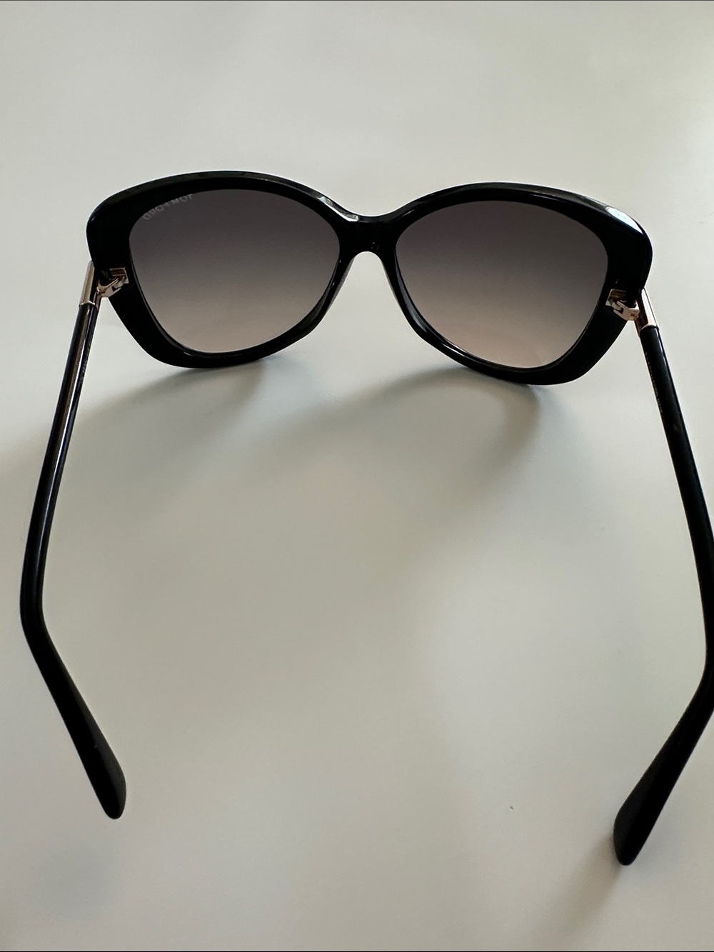 Tom Ford Linda Women's Black Oversized Sunglasses - Picture 4 of 10